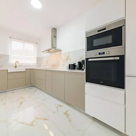 In Апартаменты Фуншал