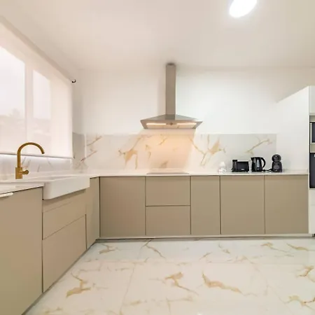 Apartment In By Mth